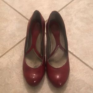 Naturalizer N5 Comfort Dark Red Heels Size 6.5